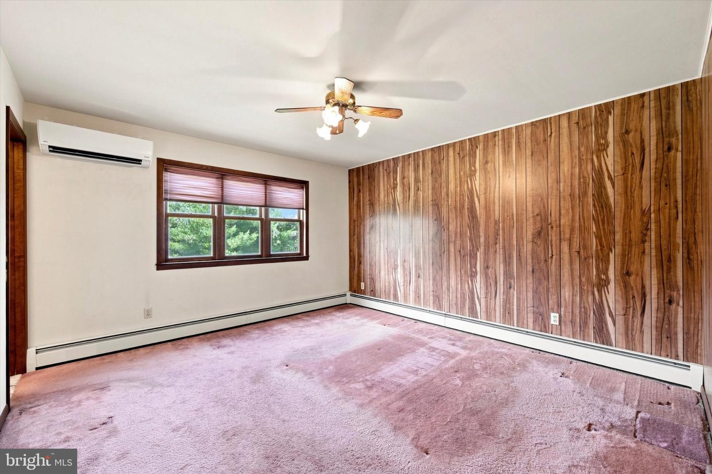 220 California Rd Property Photo 16