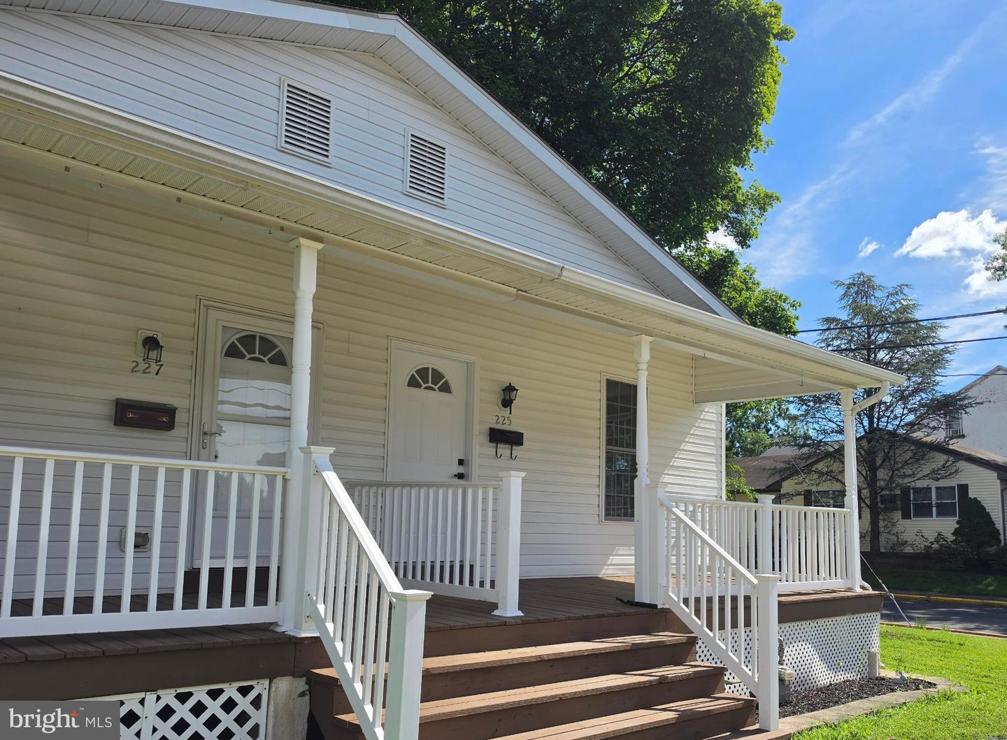 225 N Main St. # Property Photo 2