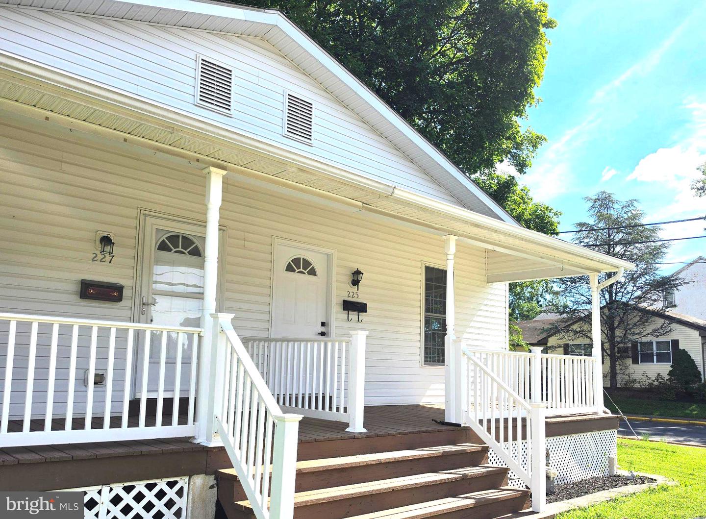 225 N Main St. # Property Photo 2