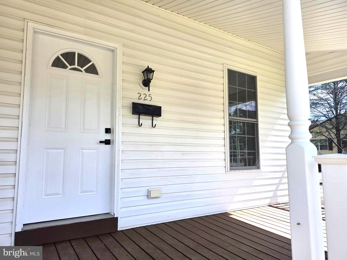 225 N Main St. # Property Photo 3