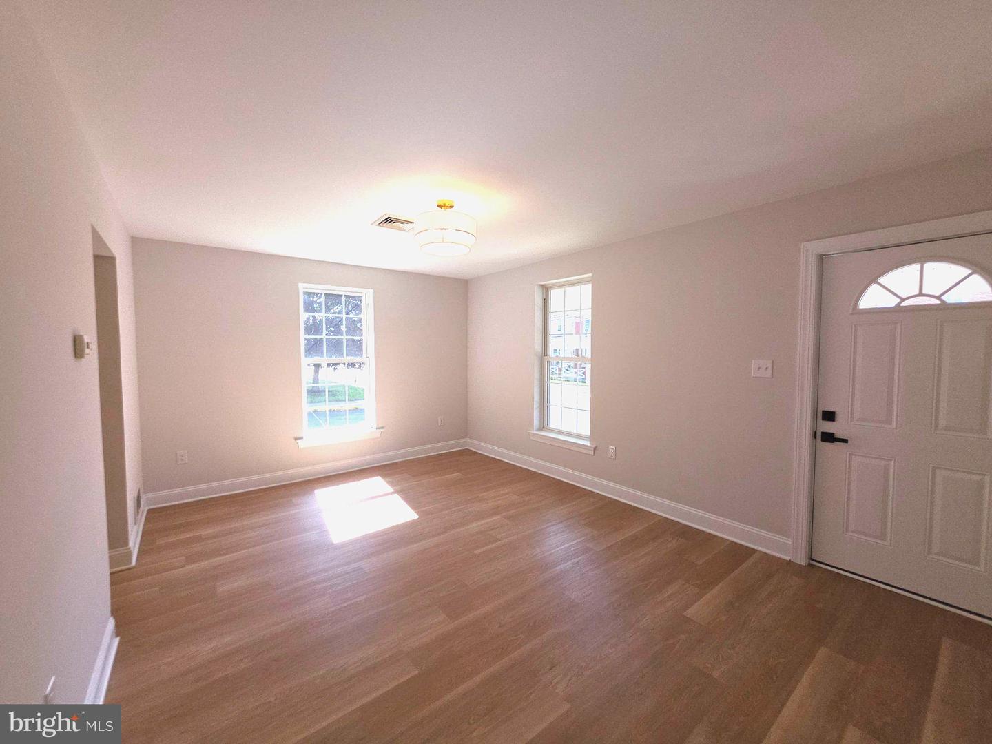 225 N Main St. # Property Photo 6