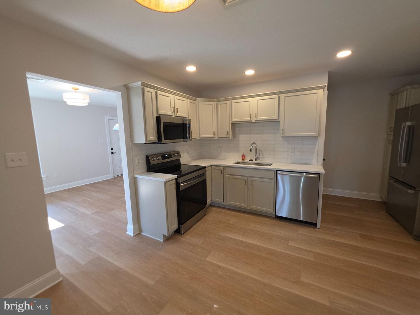 225 N Main St. # Property Photo 9
