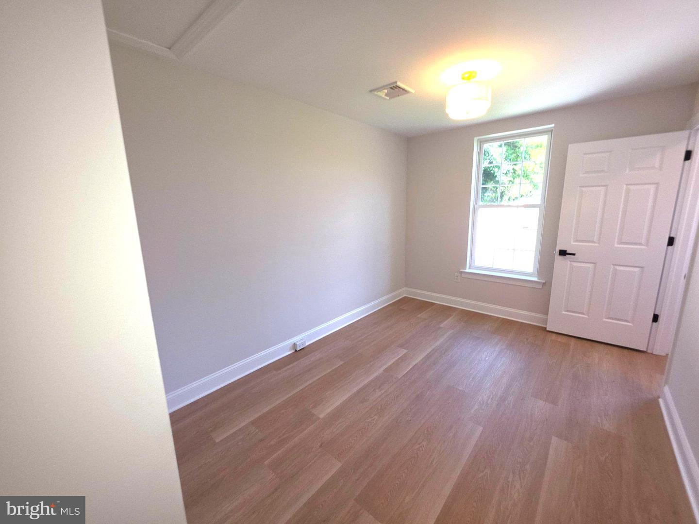 225 N Main St. # Property Photo 15