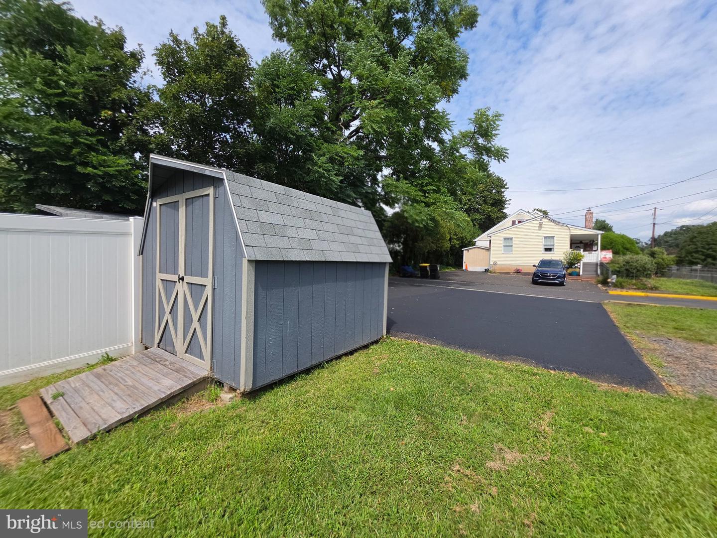 225 N Main St. # Property Photo 21
