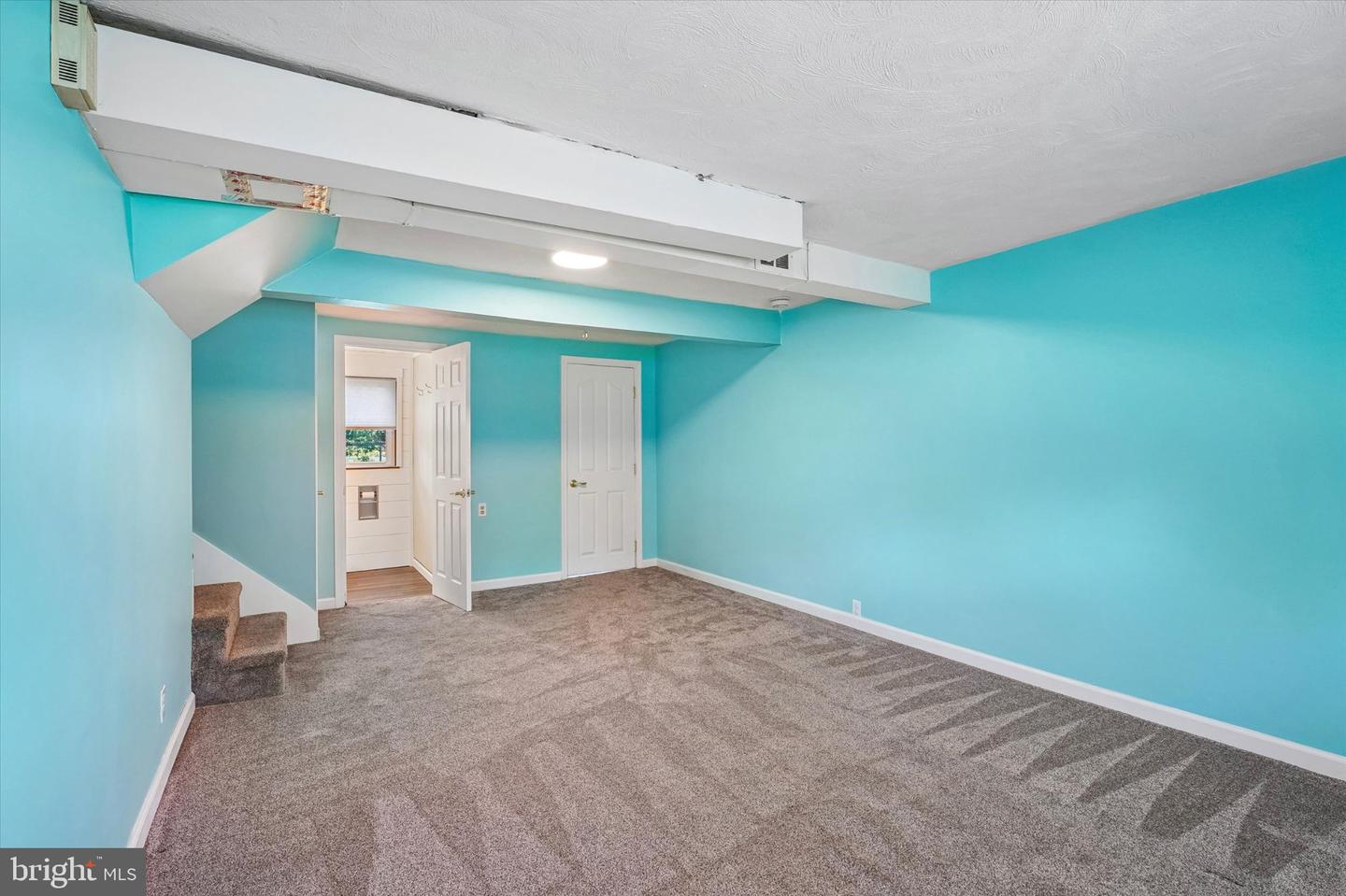 2176 Meadowview Drive Property Photo 11