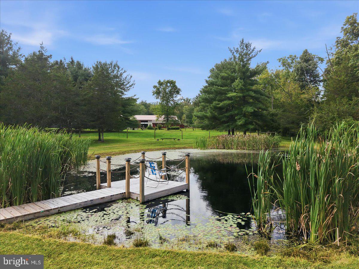 2053 Mountain View Dr Property Photo 3