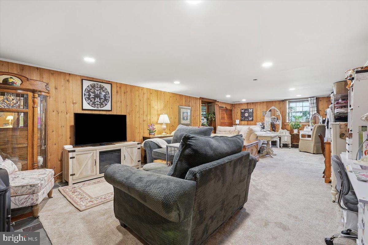 2053 Mountain View Dr Property Photo 26