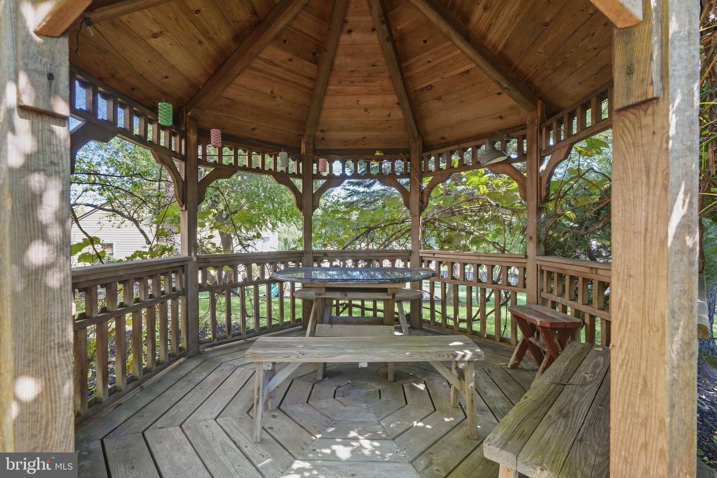 558 Newport Cir #e Property Photo 39