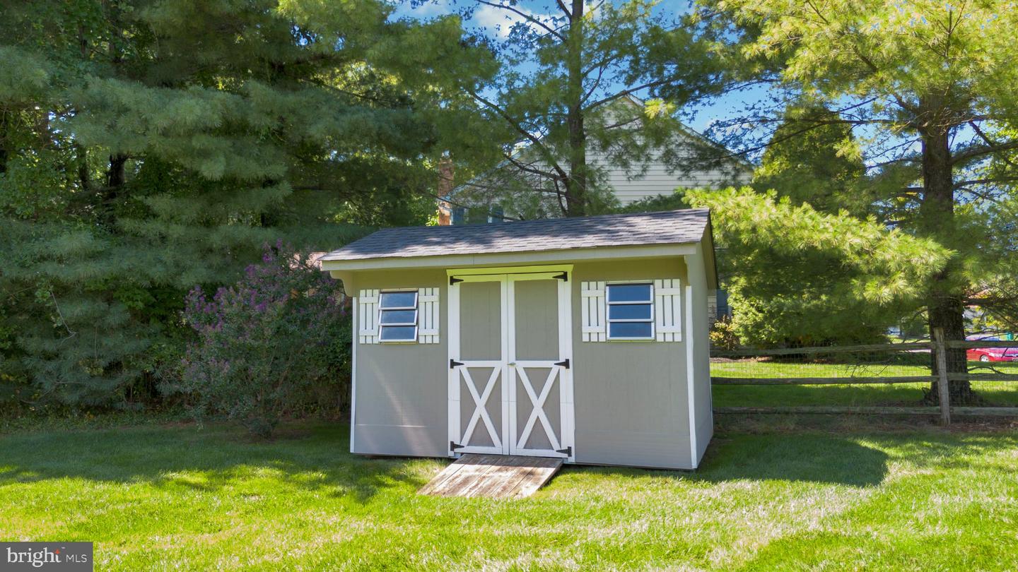263 Pine Tree Ter Property Photo 8