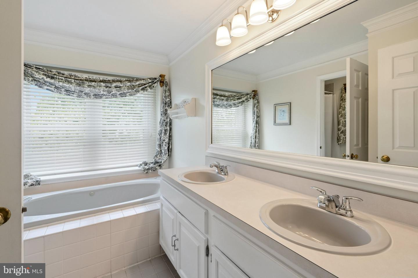263 Pine Tree Ter Property Photo 36