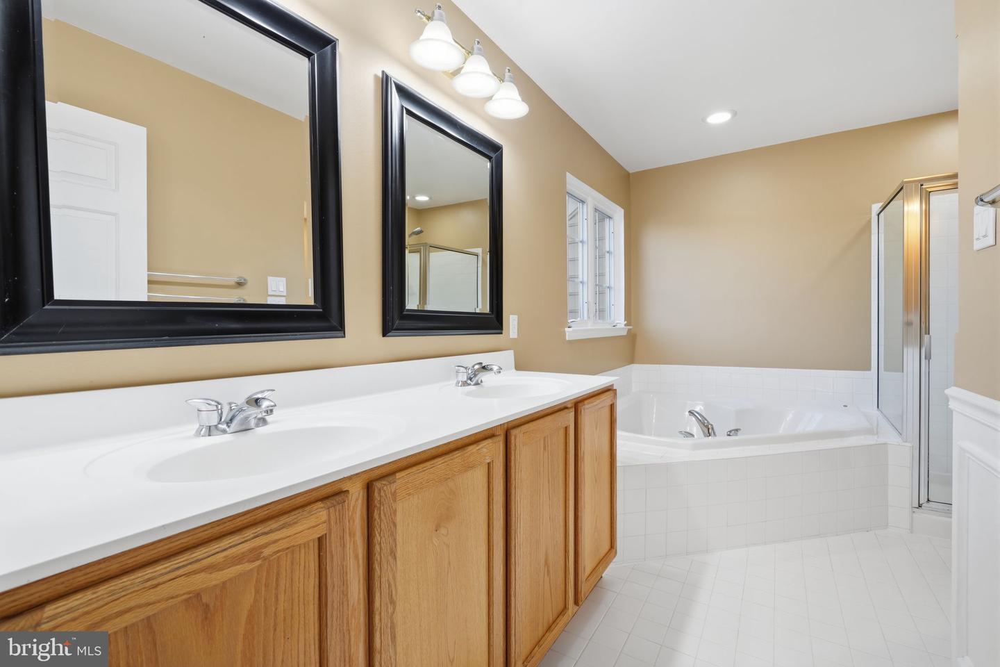 236 Barnhill Rd Property Photo 23