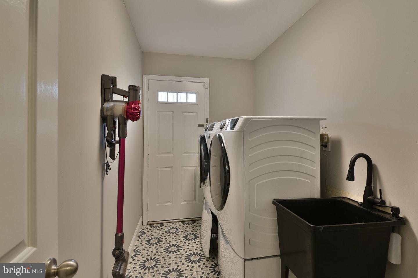 91 Forrest Dr Property Photo 23