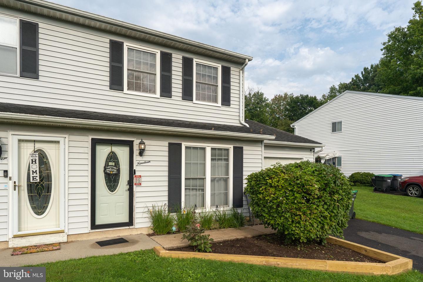 19 Lucky Property Photo 1