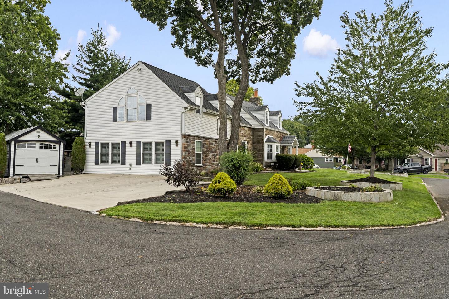 79 Manor Cir Property Photo 12