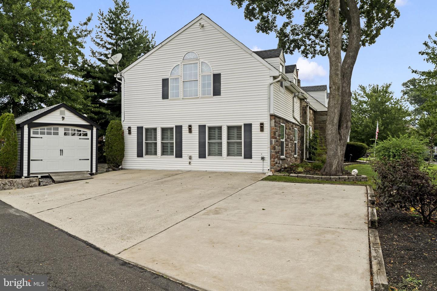 79 Manor Cir Property Photo 13