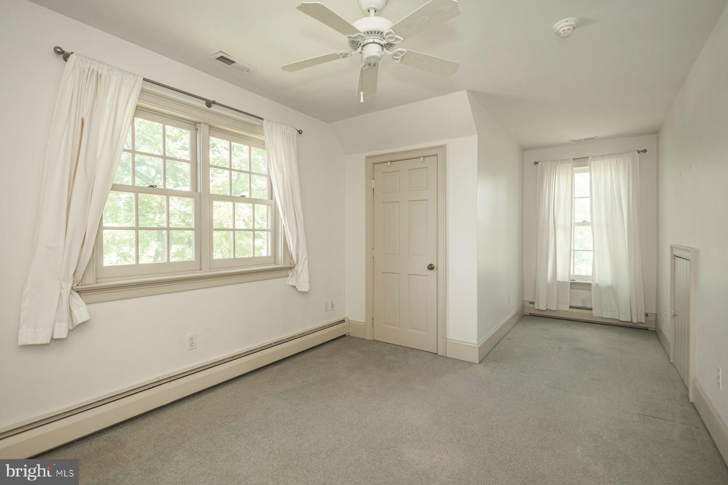 6064 Sawmill Rd Property Photo 21
