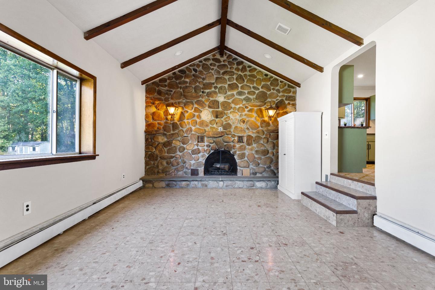 73 Evergreen Property Photo 14