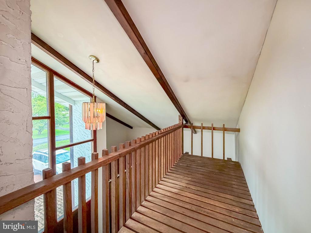 73 Evergreen Property Photo 30
