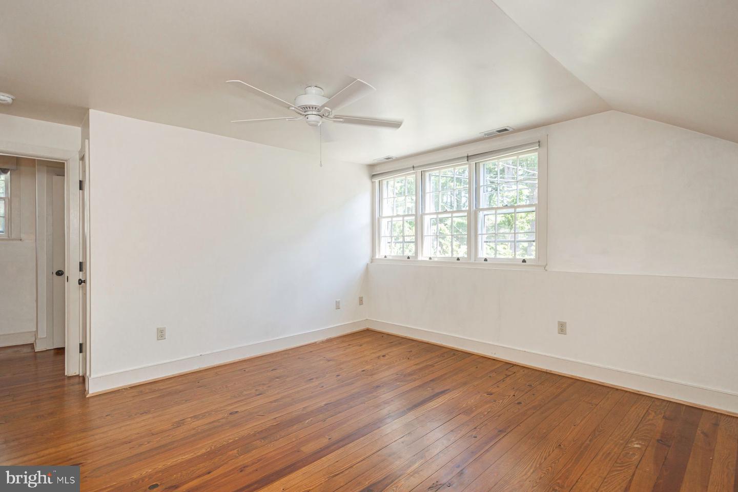 6065 Sawmill Rd Property Photo 17