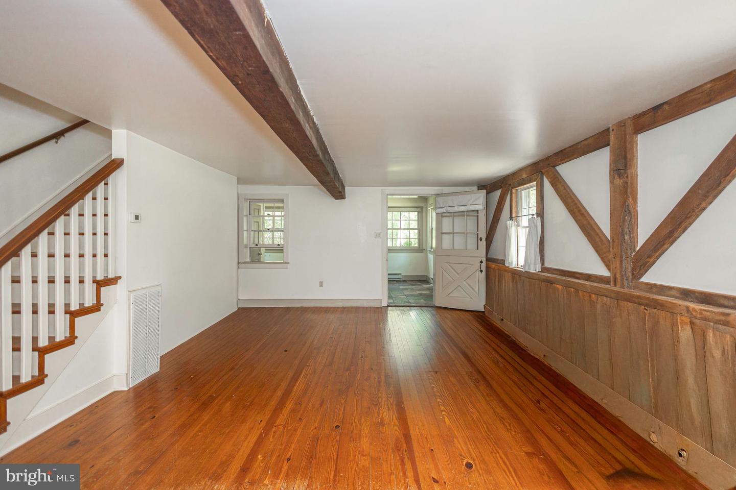 6065 Sawmill Rd Property Photo 18