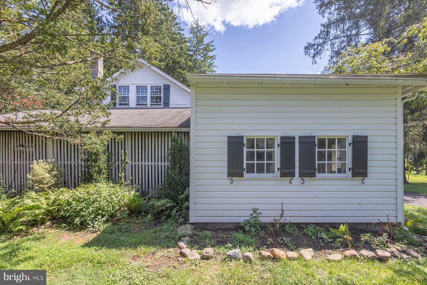 6065 Sawmill Rd Property Photo 24
