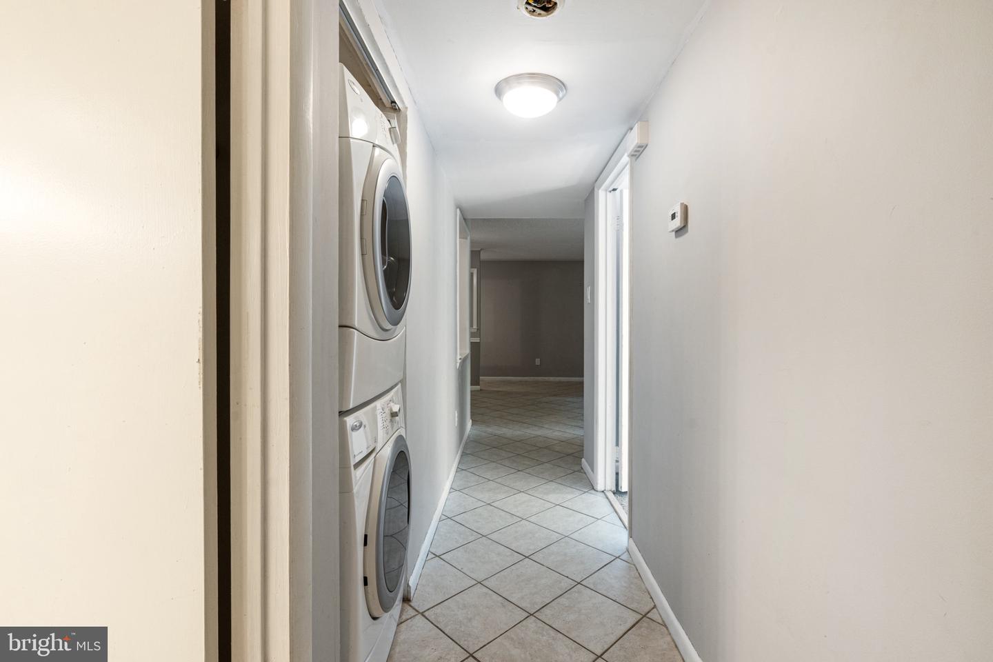 114 Leedom #114 Property Photo 6
