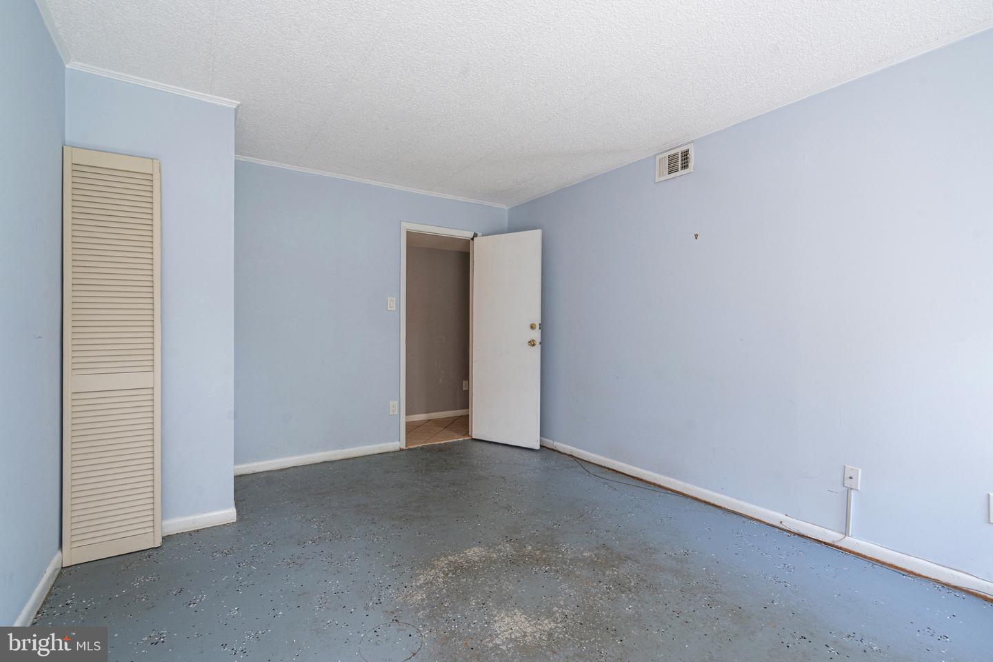 114 Leedom #114 Property Photo 12