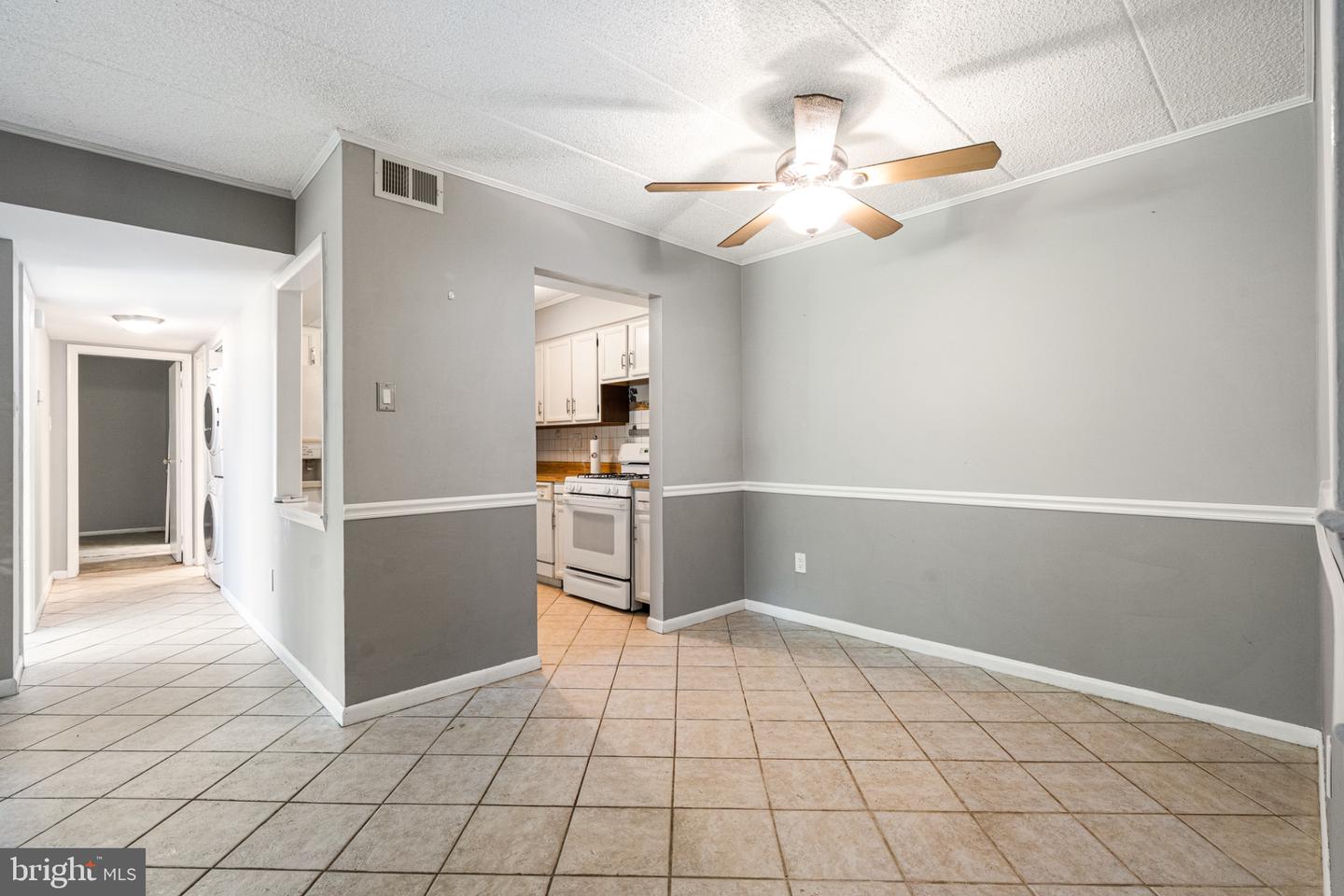 114 Leedom #114 Property Photo 16