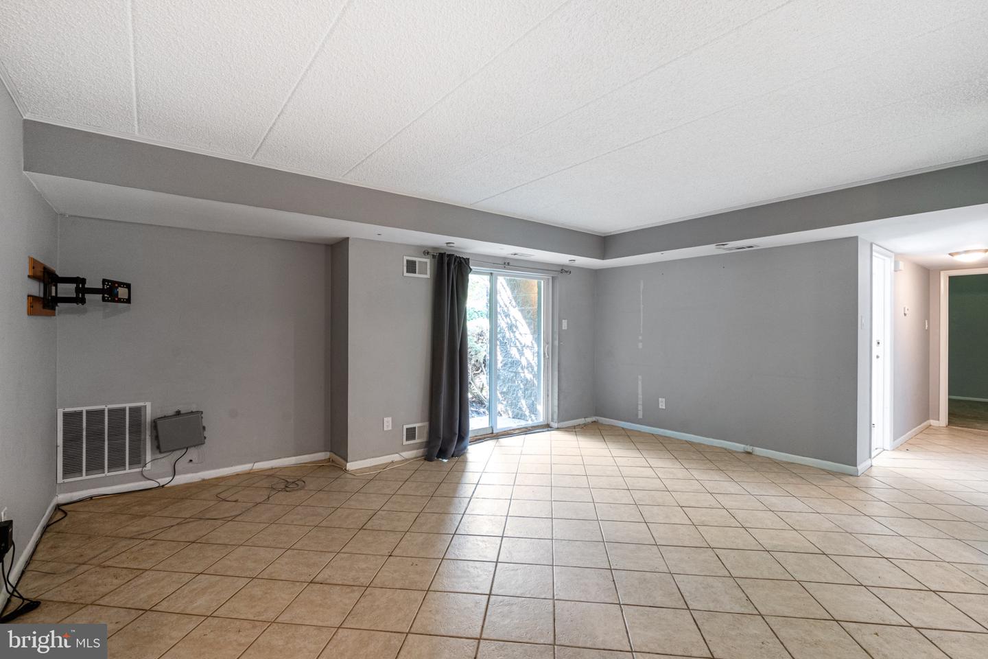 114 Leedom #114 Property Photo 17