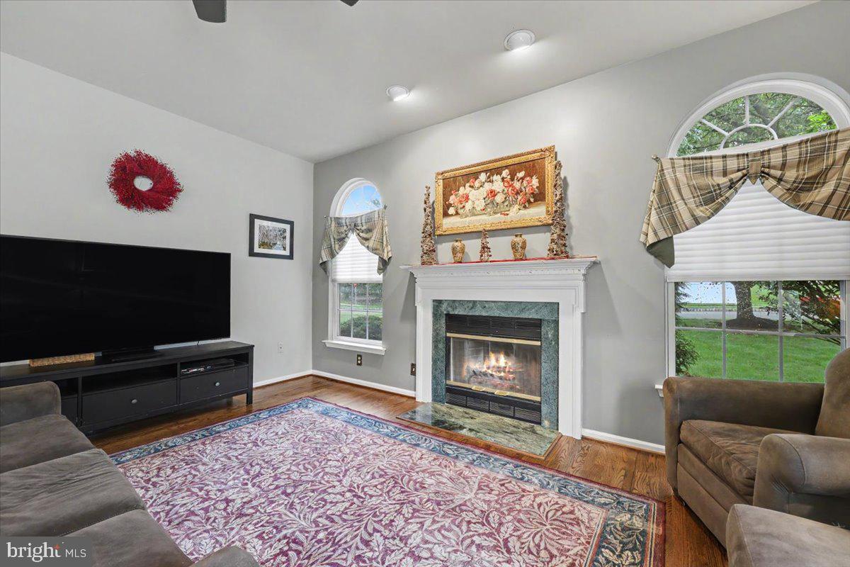 212 Somerset Cir Property Photo 17