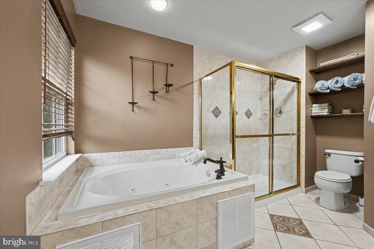 212 Somerset Cir Property Photo 23