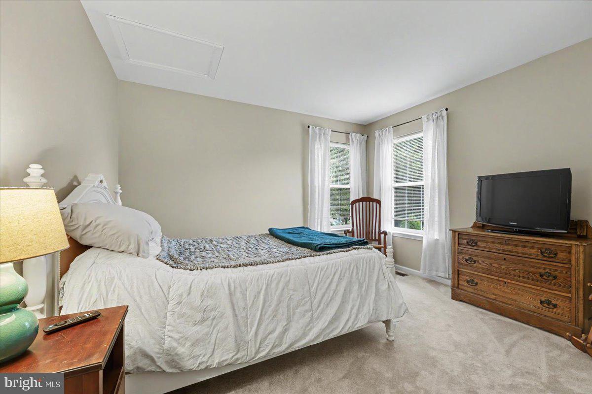 212 Somerset Cir Property Photo 25