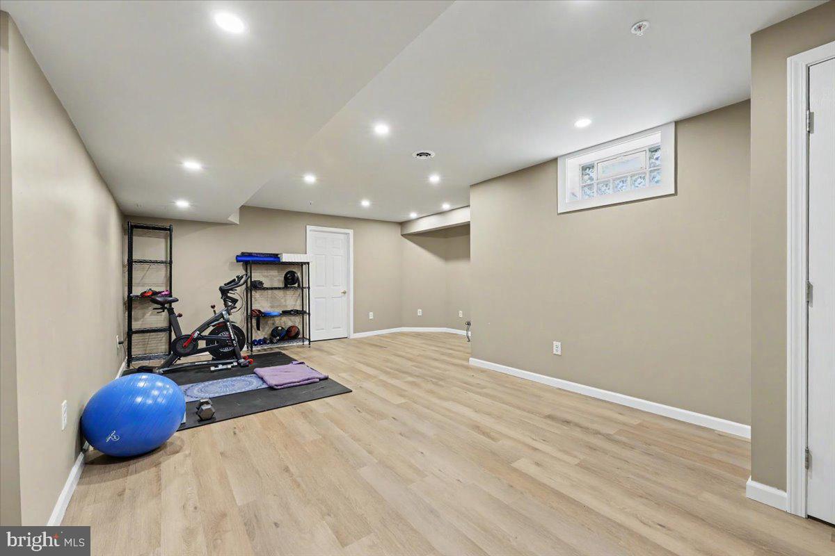 212 Somerset Cir Property Photo 29