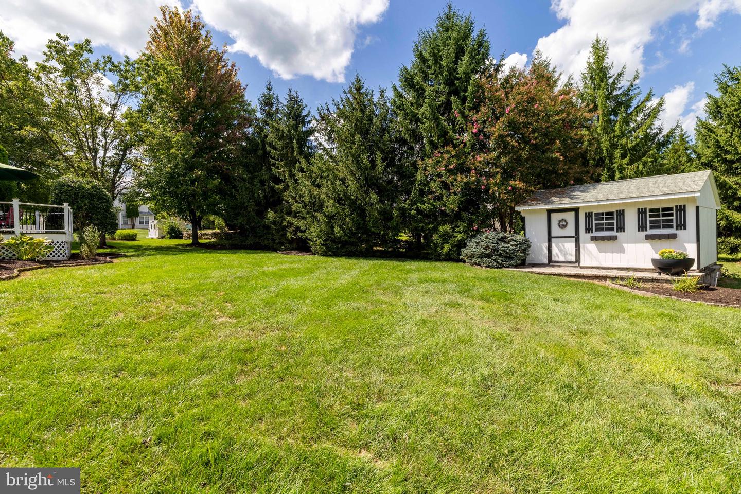 212 Somerset Cir Property Photo 43