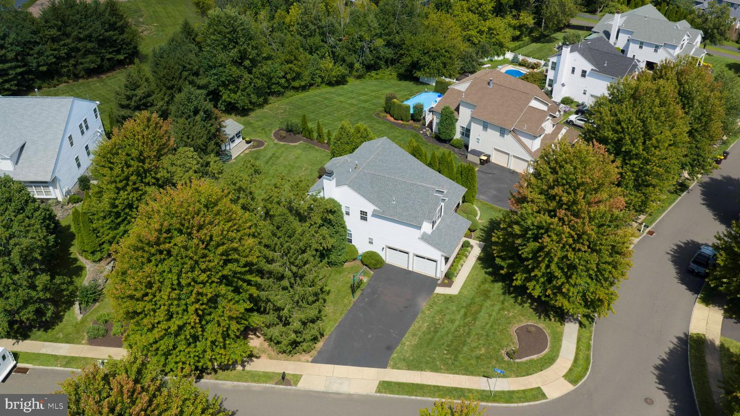 212 Somerset Cir Property Photo 48