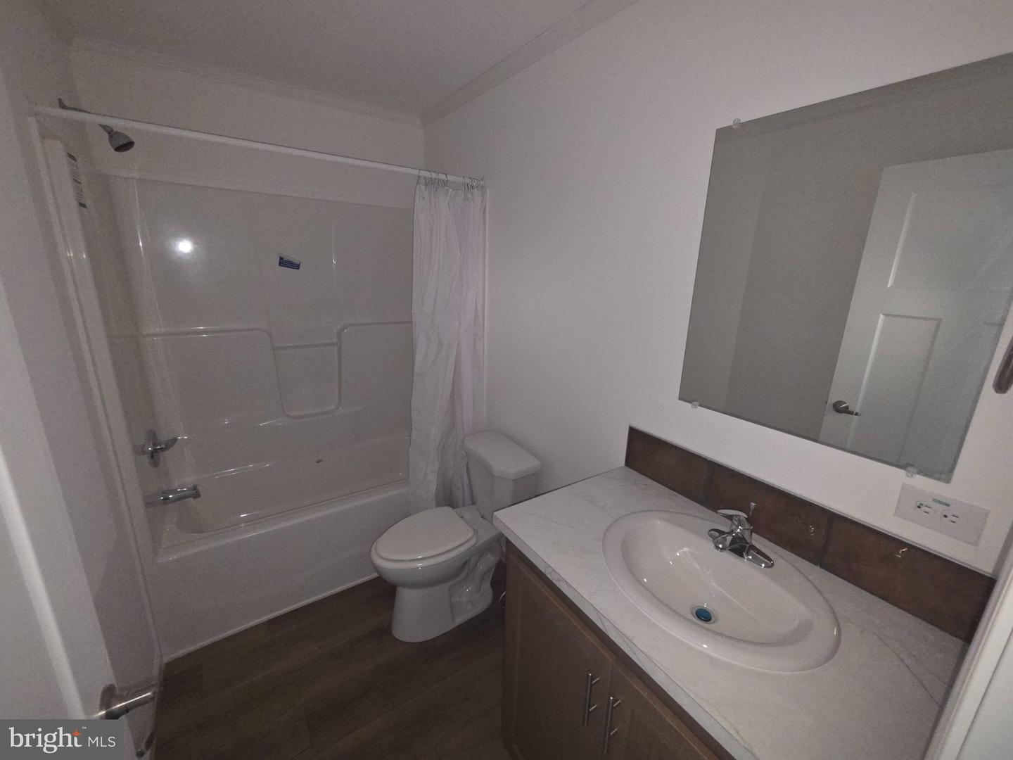 102 E Circle Dr Property Photo 9