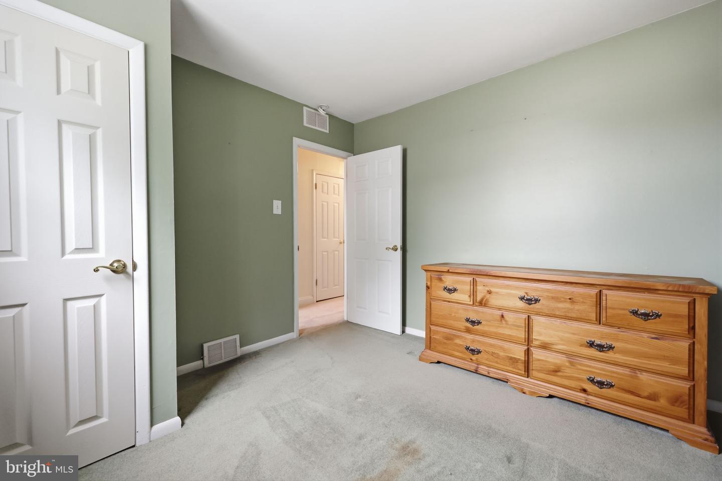 811 Arthur Ave Property Photo 16