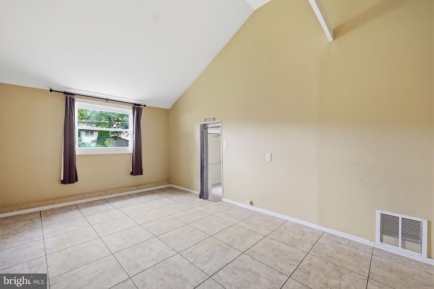811 Arthur Ave Property Photo 23