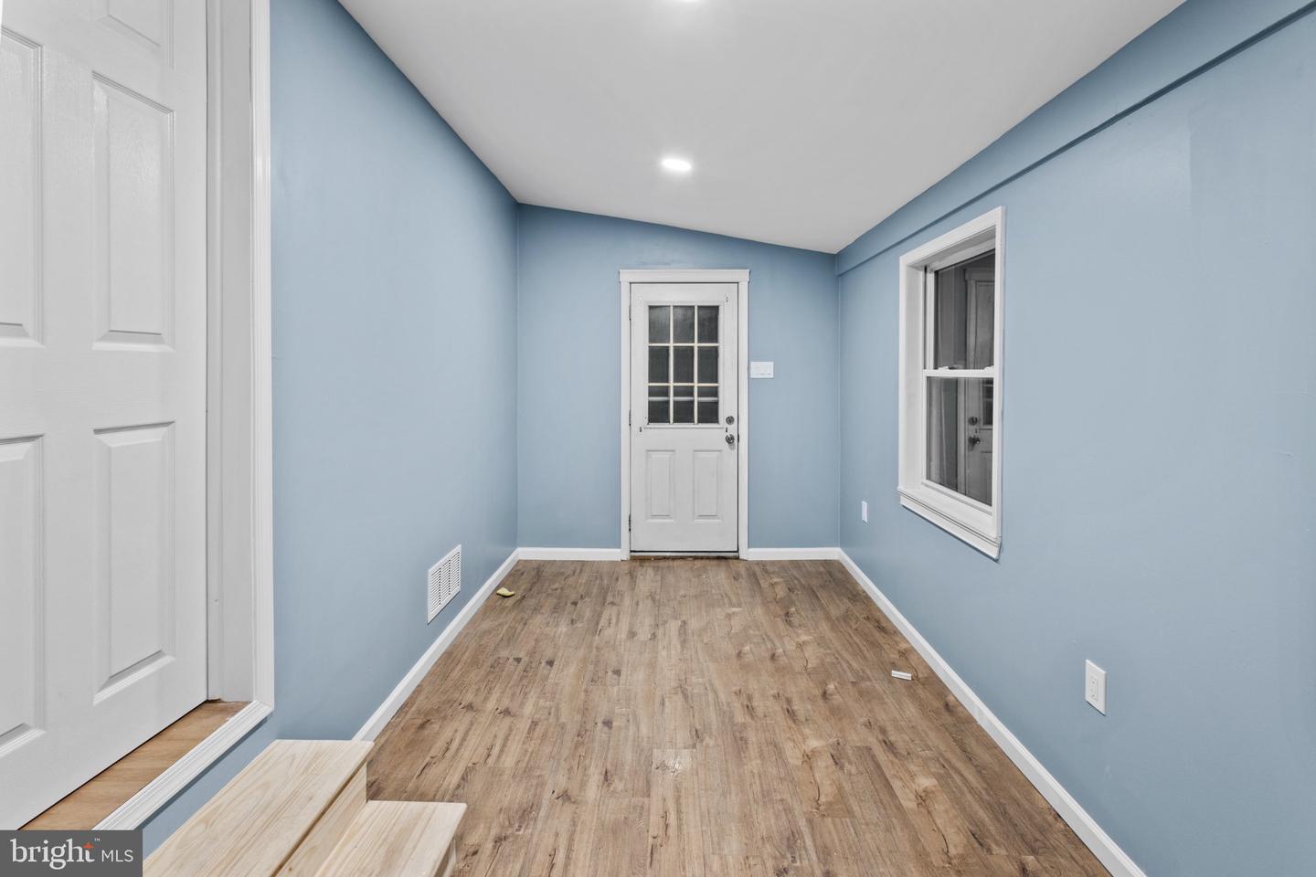 4666 Oak Ave Property Photo 13