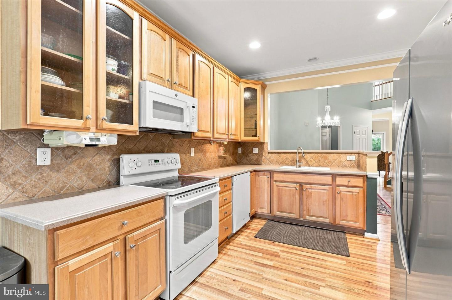 712 Wisteria Dr Property Photo 10