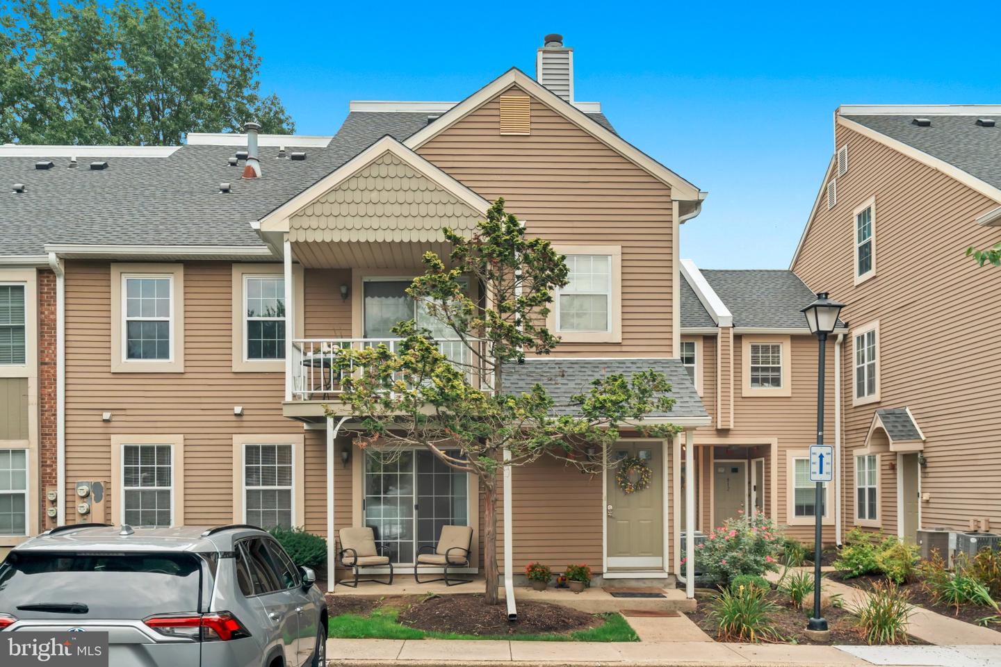 805 Society Pl Property Photo 1