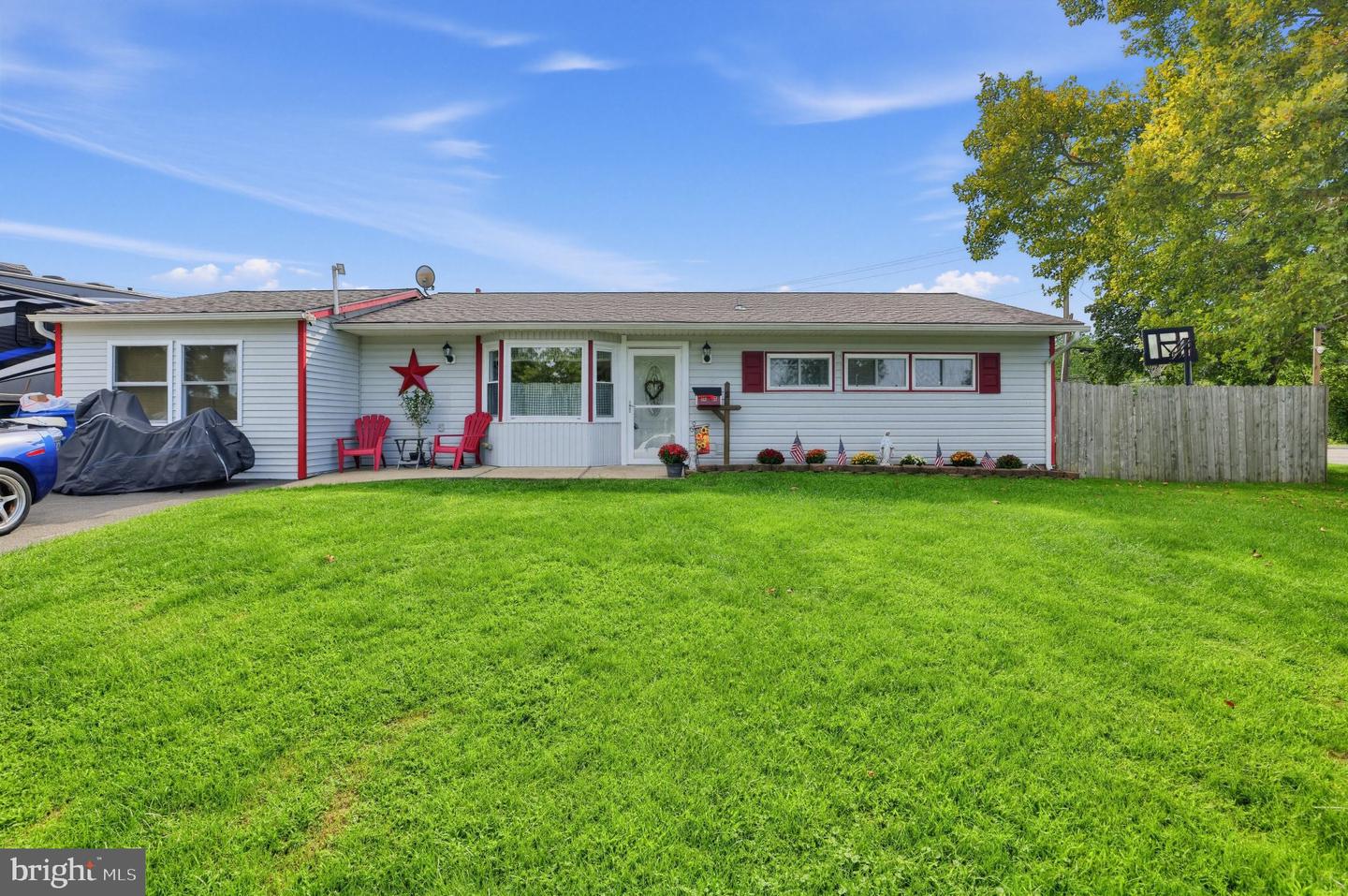 2 Idlewild Rd Property Photo 1