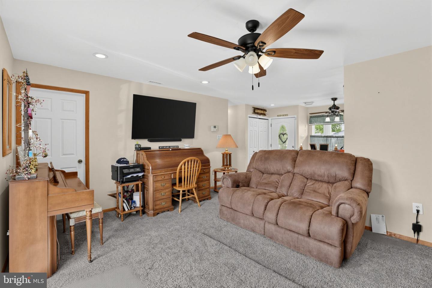 2 Idlewild Rd Property Photo 10
