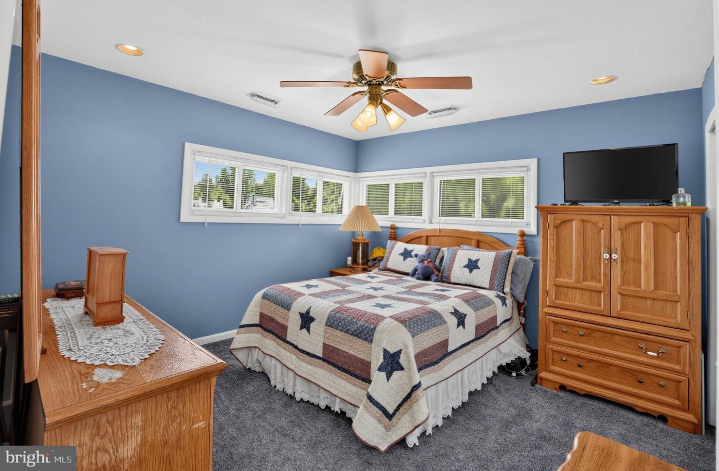 2 Idlewild Rd Property Photo 13