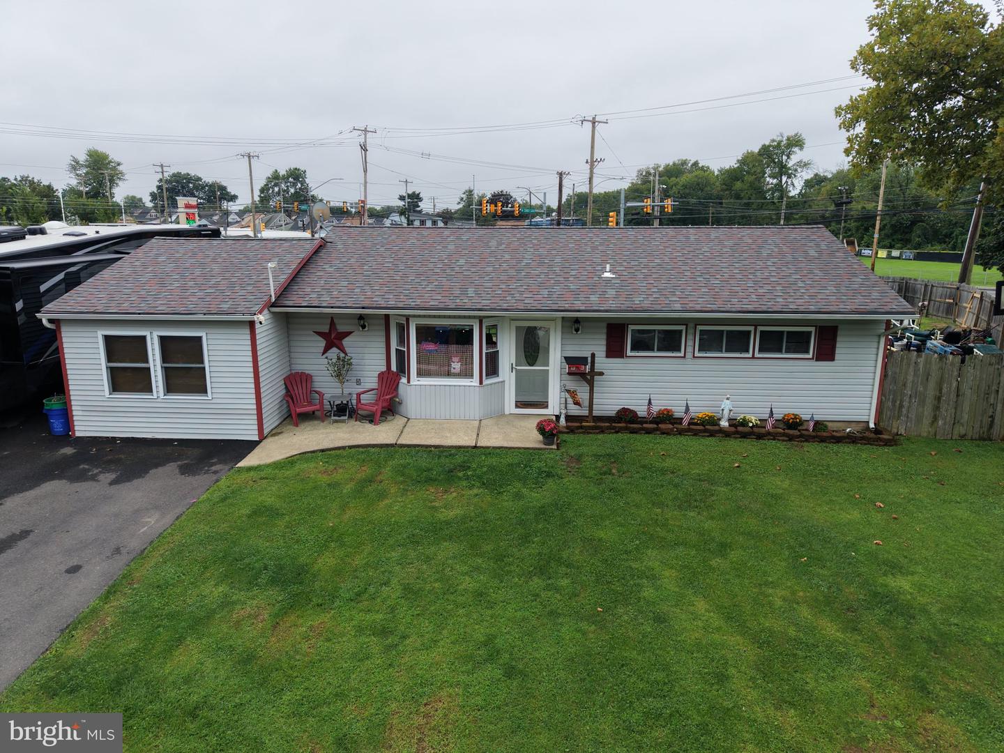 2 Idlewild Rd Property Photo 31