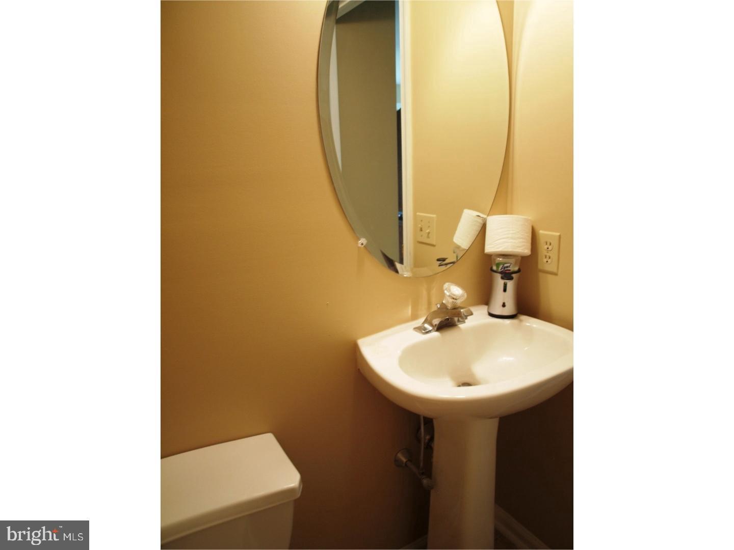 1024 Heather Ln Property Photo 6