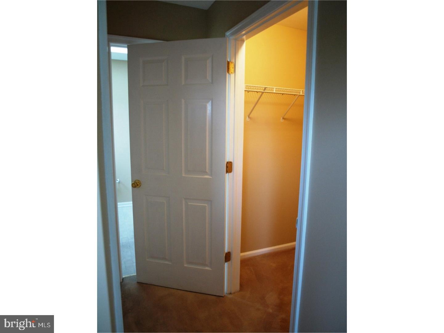 1024 Heather Ln Property Photo 8