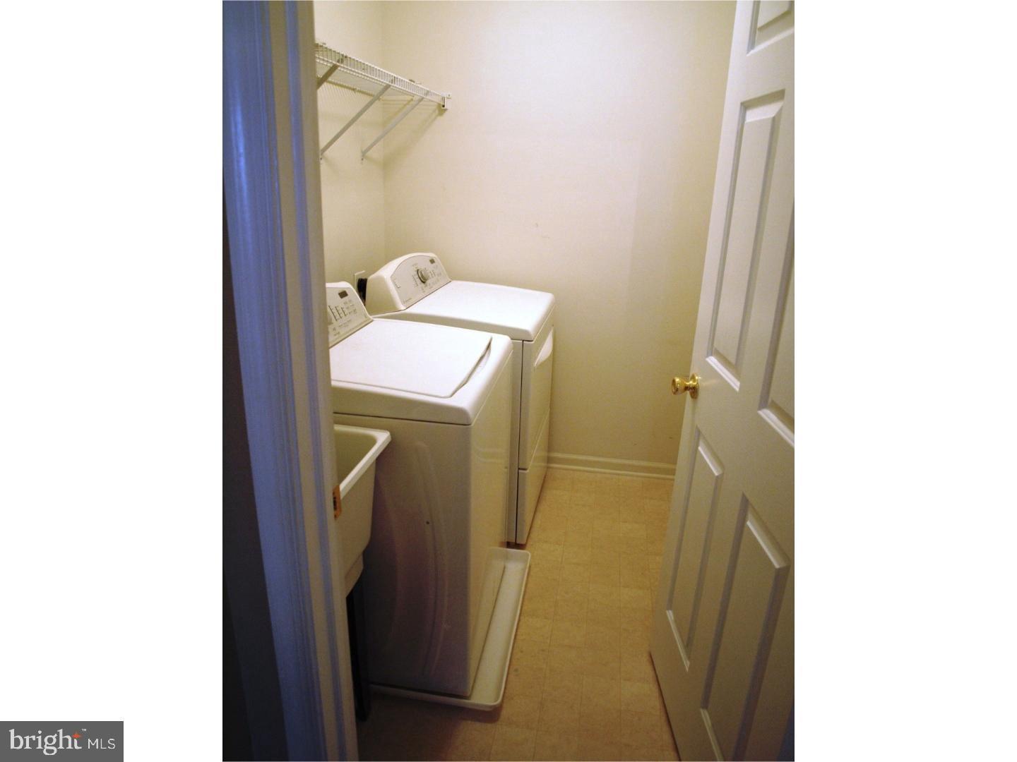 1024 Heather Ln Property Photo 13