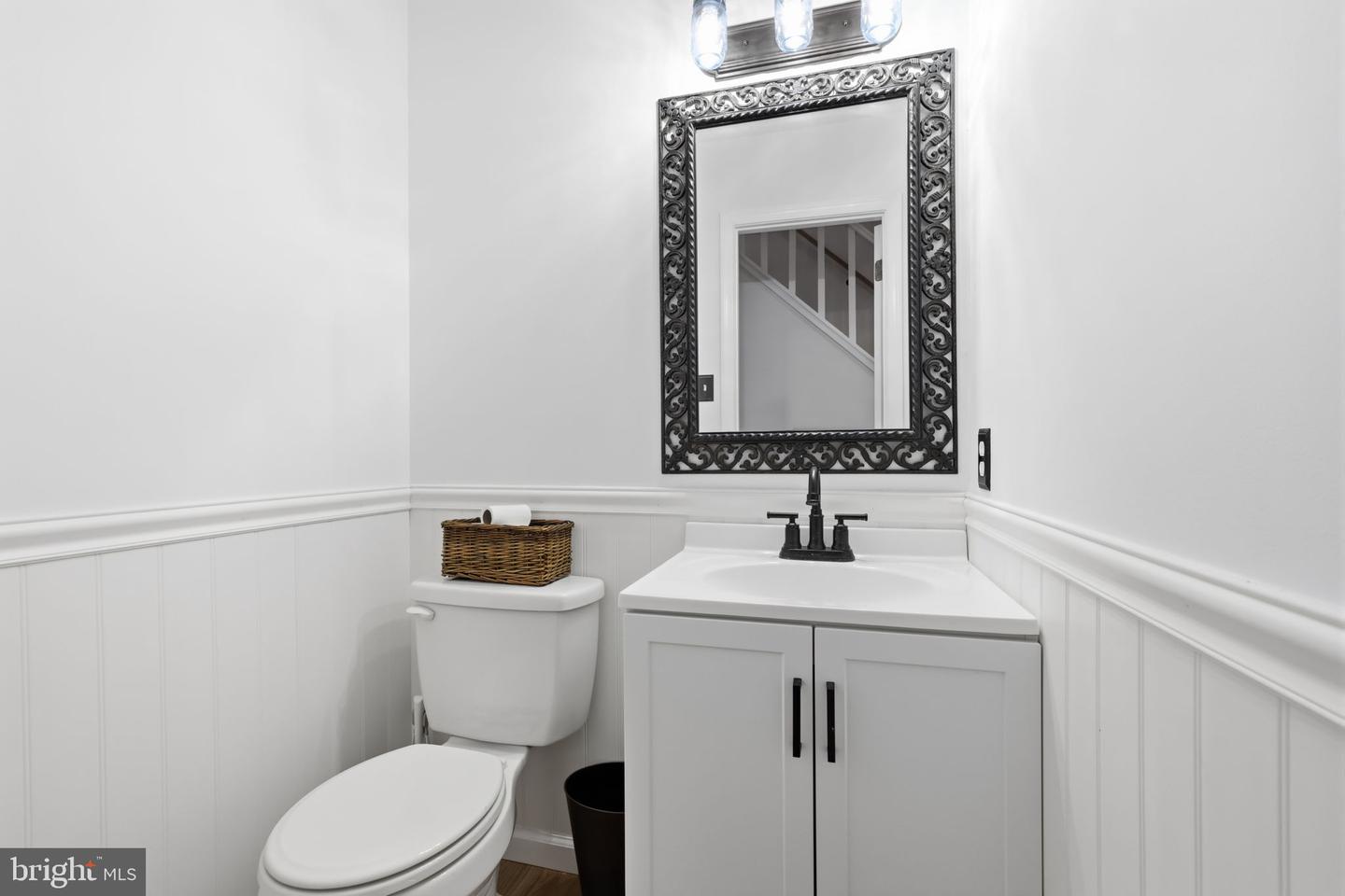 512 Amherst Cir Property Photo 14