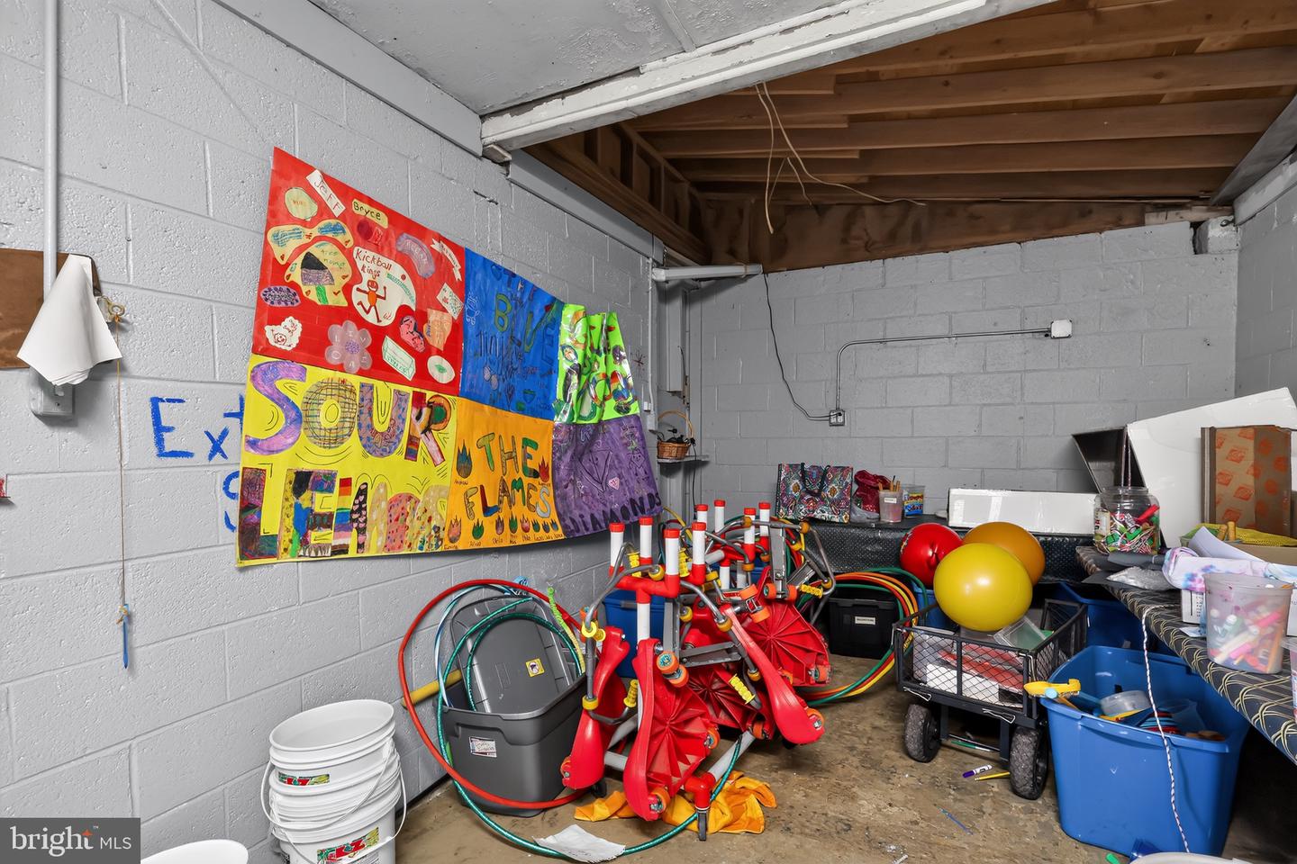 13 Beaver St Property Photo 45